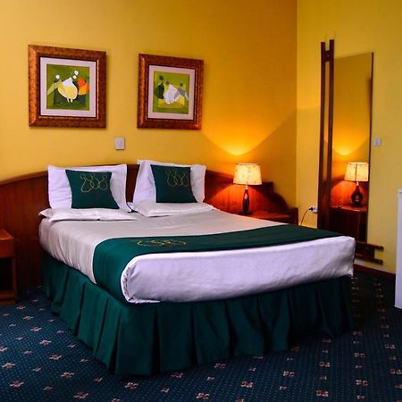 Global Hotel Addis Abeba Buitenkant foto