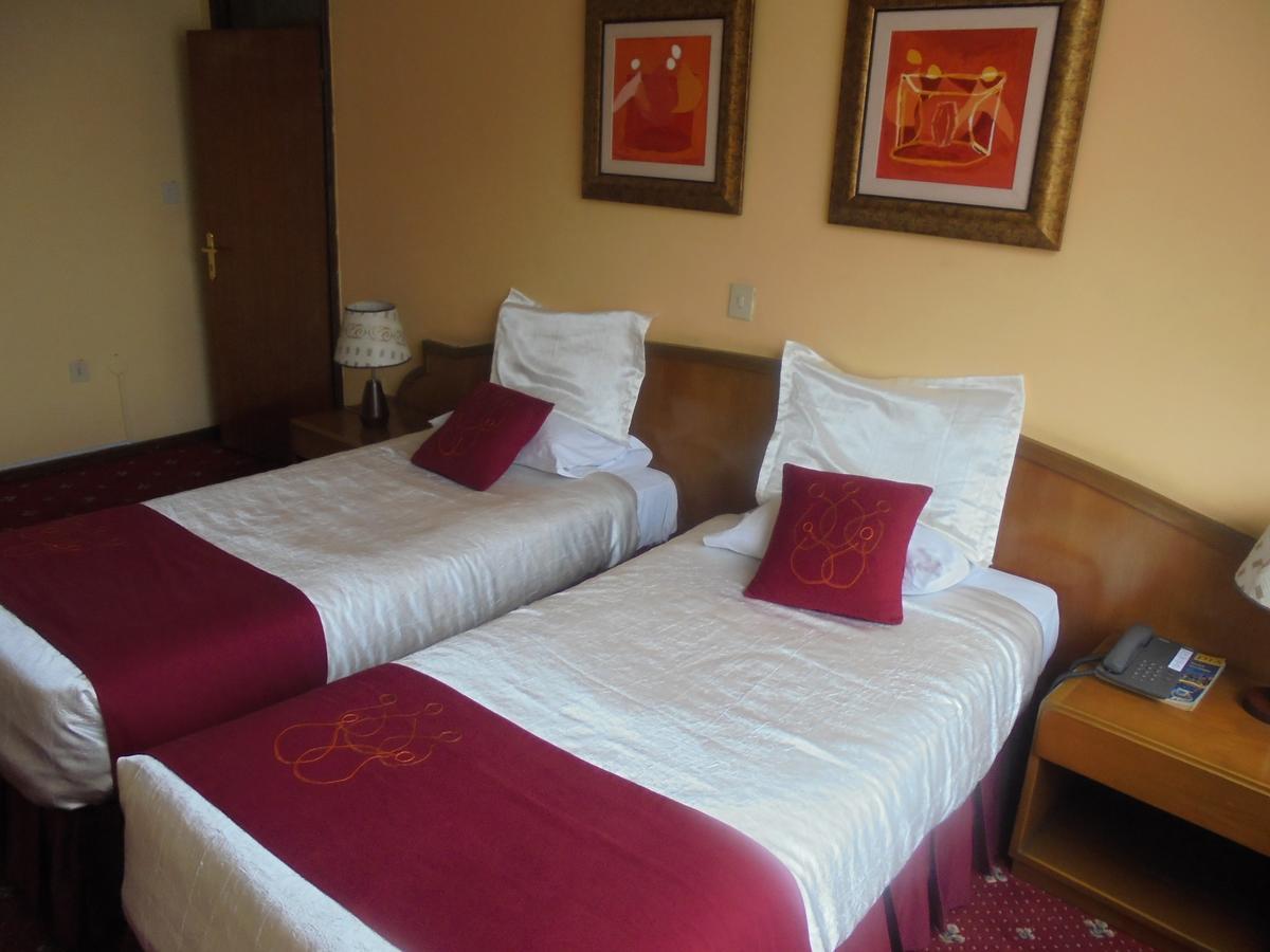 Global Hotel Addis Abeba Buitenkant foto