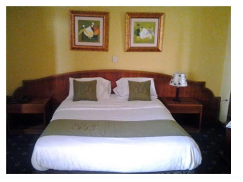 Global Hotel Addis Abeba Buitenkant foto